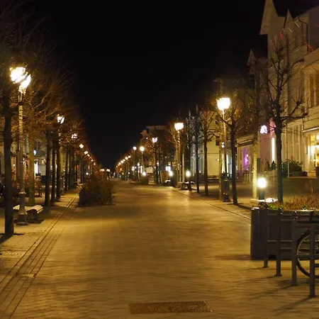 Hildegard-strandnähe - Balkon-im Zentrum Von 7 * Binz